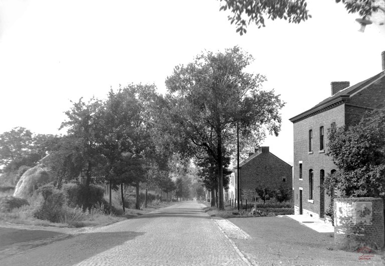 Arsimont : route de Fosses