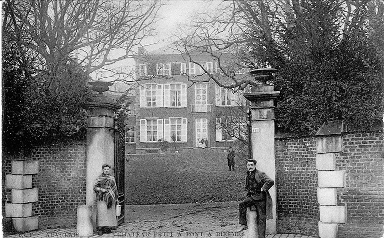 Auvelais : Château PETIT au Pont à Biesmes