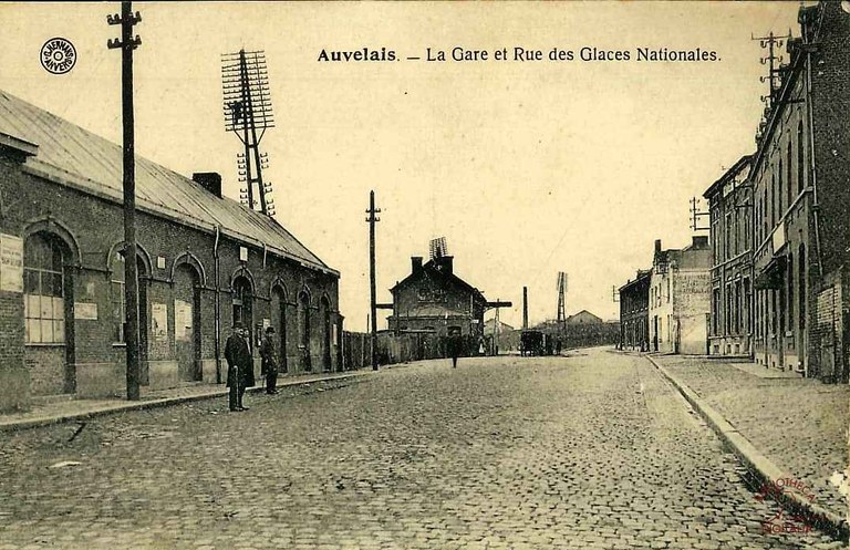 Auvelais : la Gare et rue des Glaces Nationales