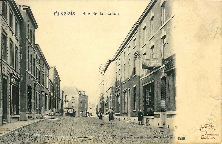 Auvelais : la rue de la Station
