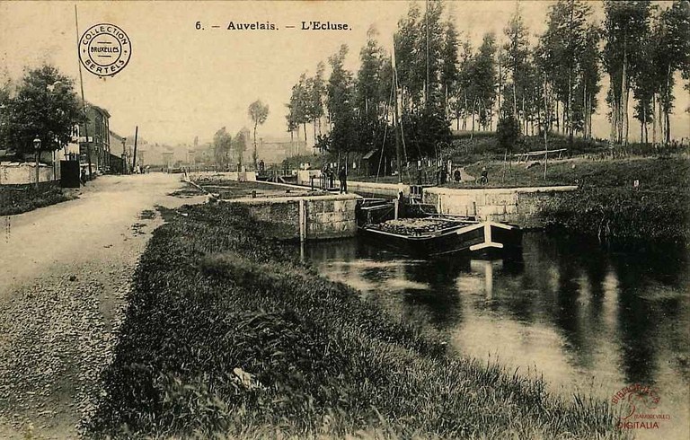 Auvelais : l'écluse
