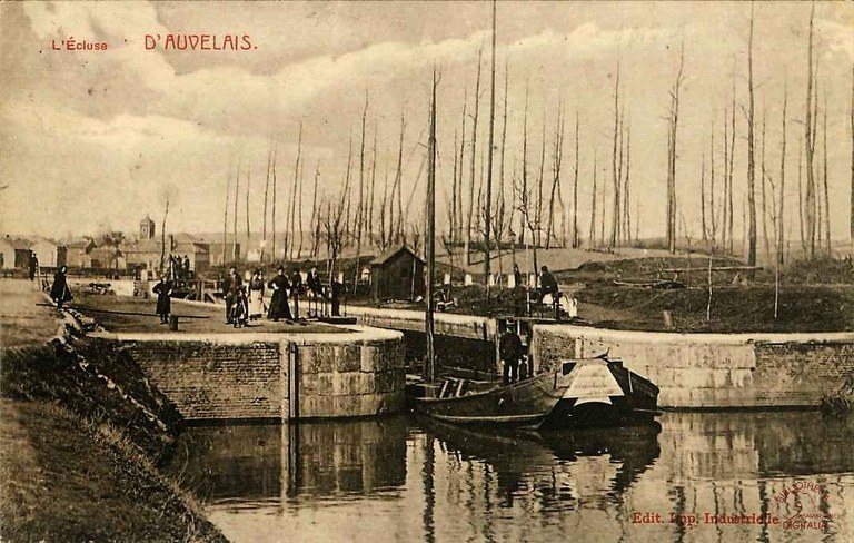 Auvelais : l'écluse