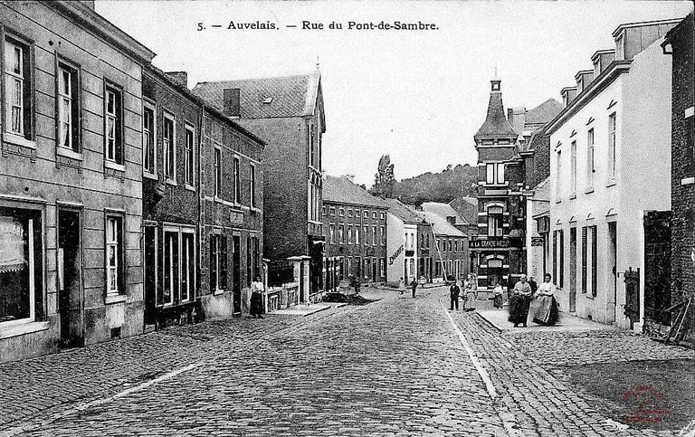 Auvelais : rue du Pont de Sambre