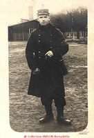 AMELIN Arthur en militaire (Photo - carte postale) (né à Wanlin 1 mai 1892 - décédé à Auvelais 20 mars 1981)
