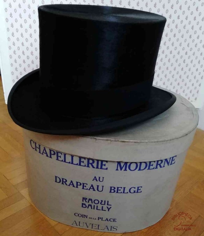 Auvelais : chapellerie moderne au drapeau belge : Raoul BAILLY