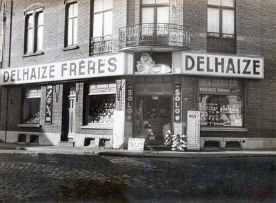 Auvelais : Magasin DELHAIZE Frères