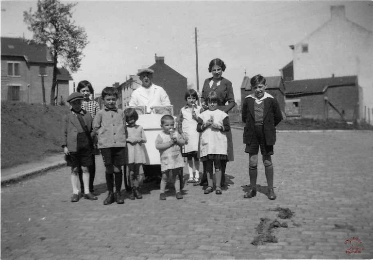 Moignelée : marchand de crème glacée