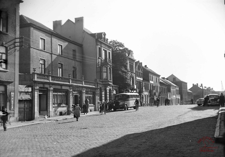Tamines : la place de la gare