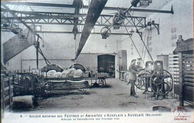 Feutrerie atelier de préparation des feutres fins