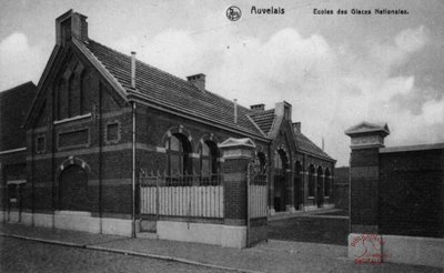 Auvelais, les bâtiments de l’école de la glacerie
