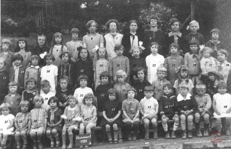 Arsimont : école communale. Classe de 1928