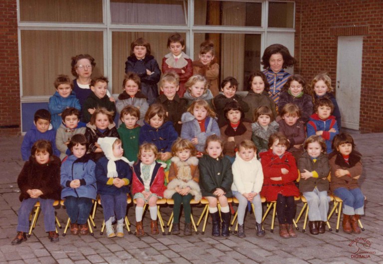 Arsimont : école communale. Classe de Mme LAMBERT Aline (Mme Linette)