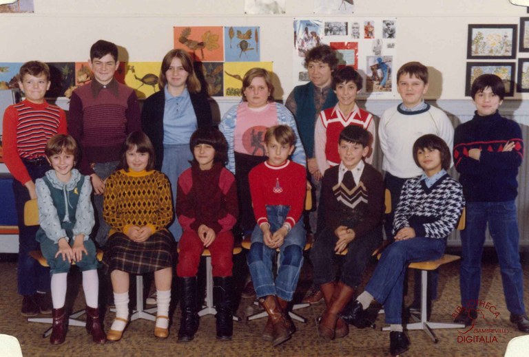 Arsimont : école communale. Photo de classe