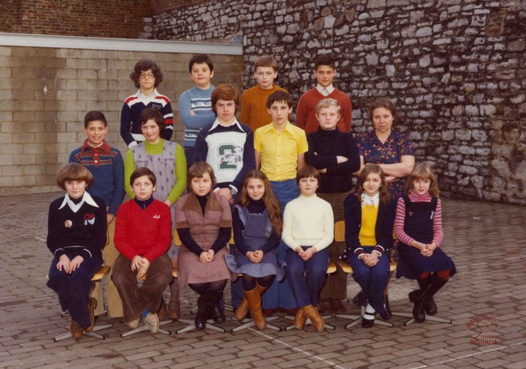 Arsimont : école communale. Photo de classe