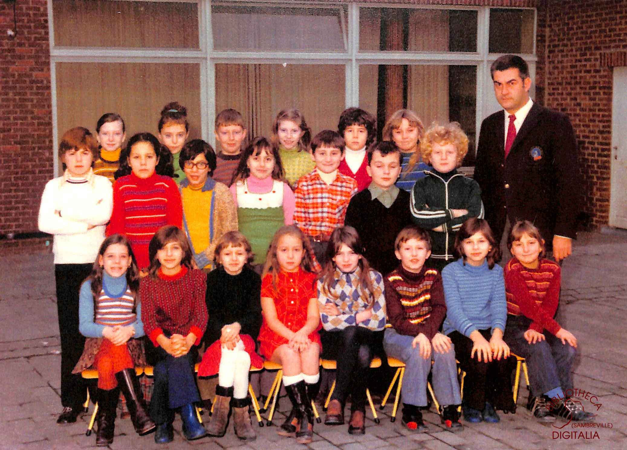 Arsimont : photo de classe — Sambreville bibliotheca