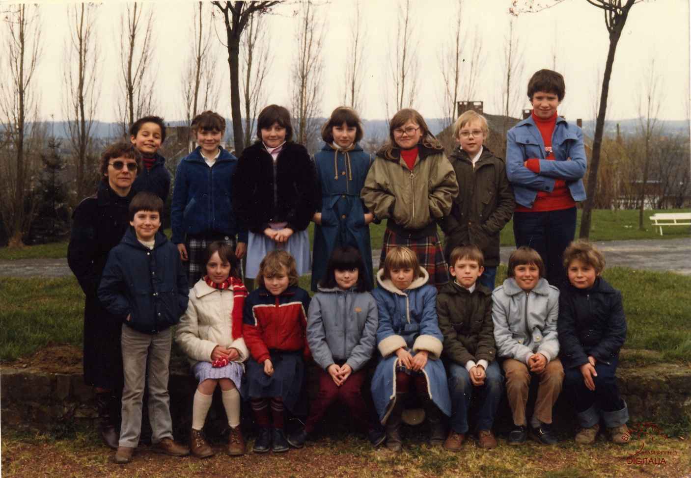 Arsimont : photo de classe — Sambreville bibliotheca