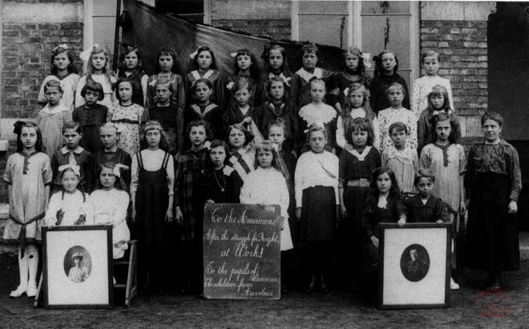 Auvelais : école communale du centre, section primaire