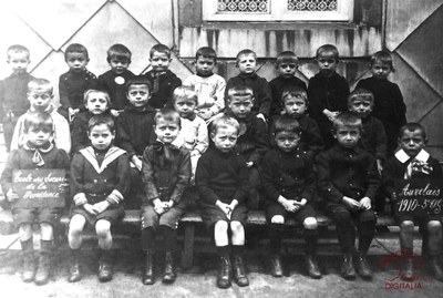 Auvelais : école des sœurs de la Providence de la rue du Pont-à-Biesmes