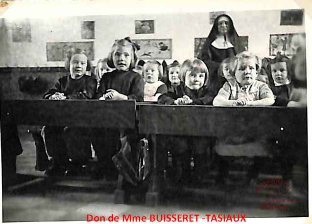 Auvelais : école des sœurs de la Providence