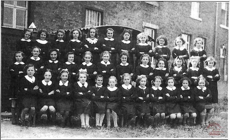 Auvelais : écoles des soeurs de la rue du Pont-à-Biesmes