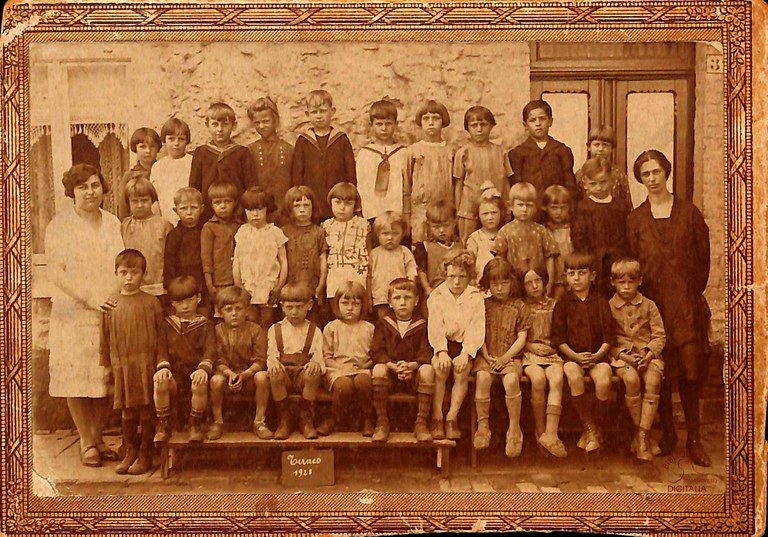 Auvelais : école des ternes