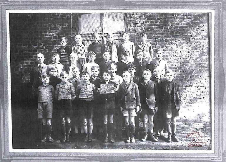 Auvelais : école Saint-Joseph. Classe de 6ème