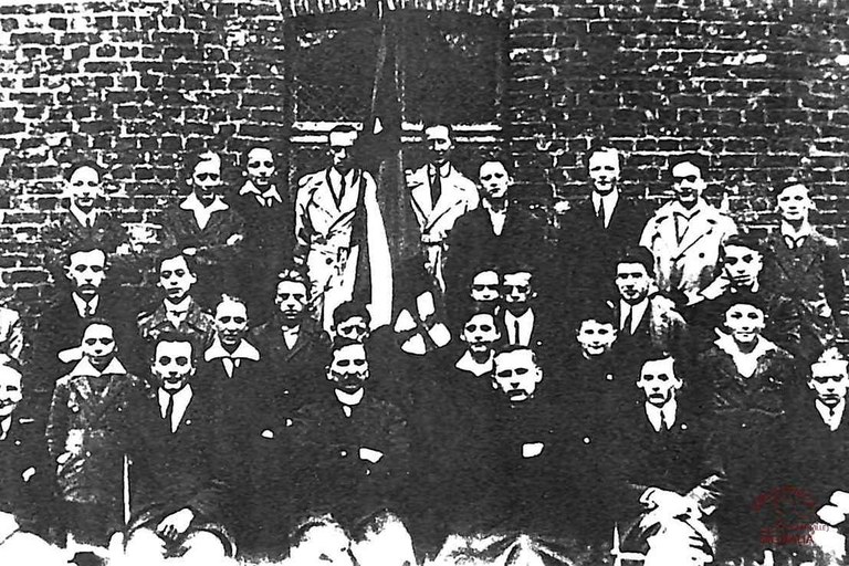 Auvelais : école Saint Joseph : "l'estudiantine"