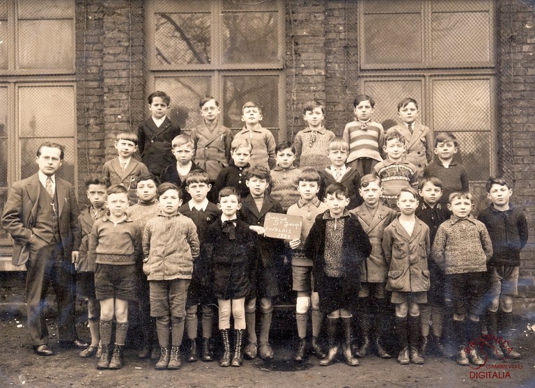 Auvelais : Institut Saint Joseph 1934