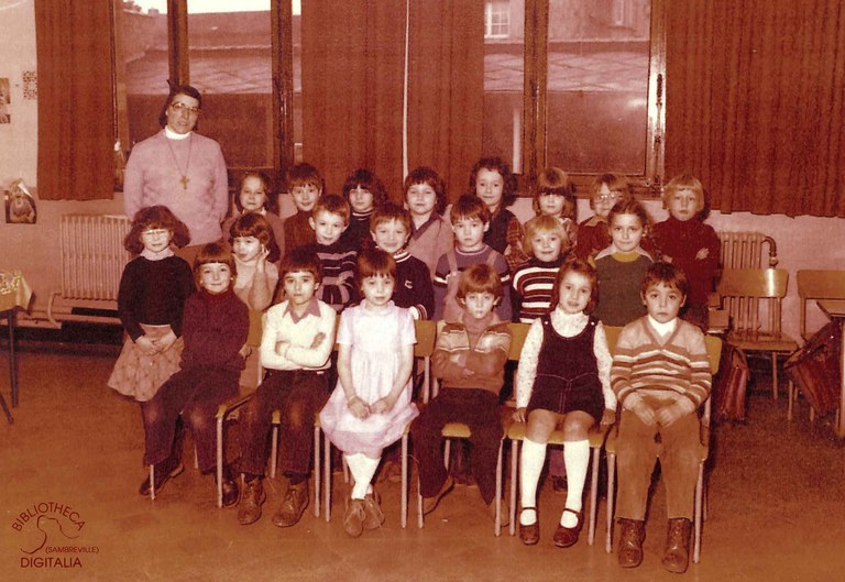 Auvelais : école Saint François rue du Pont-à-Biesmes