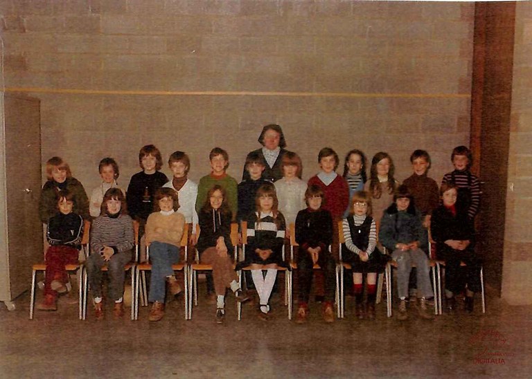 Auvelais : école Saint François (rue Pont-à-Biesmes)