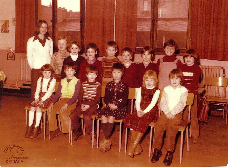 Auvelais : école Saint François rue Pont-à-Biesmes
