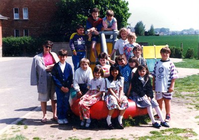 Keumiée : école communale. Classe de Mme Marie-Aline (3ème - 4ème années)