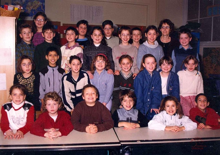 Keumiée : école communale photo de classe. Classe de Mme Marie-Aline