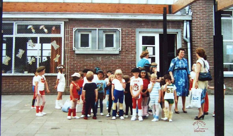 Moignelée : école communale. Fancy fair