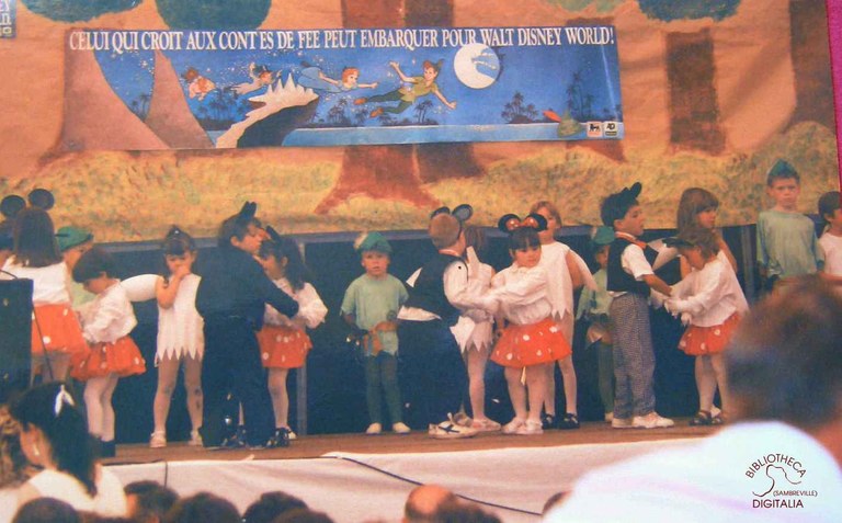 Moignelée : école communale. Fancy fair