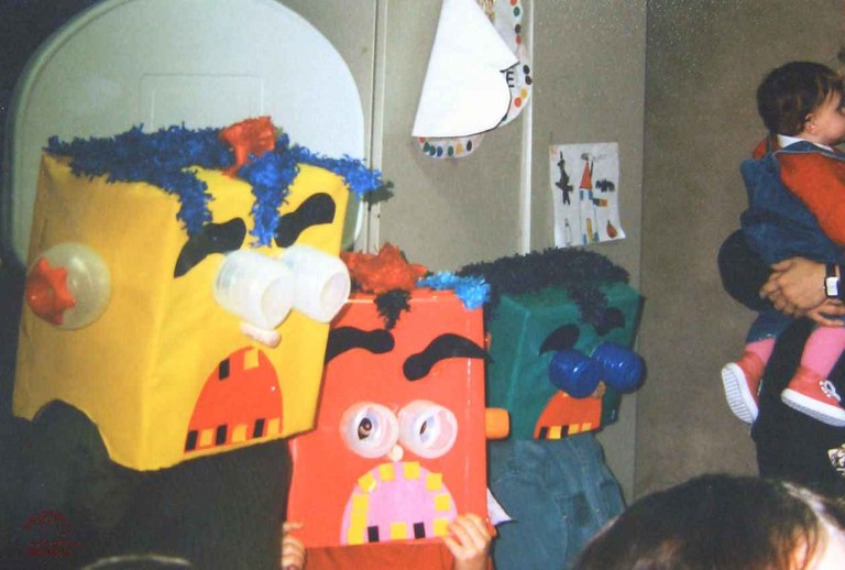 Moignelée : école communale. Halloween