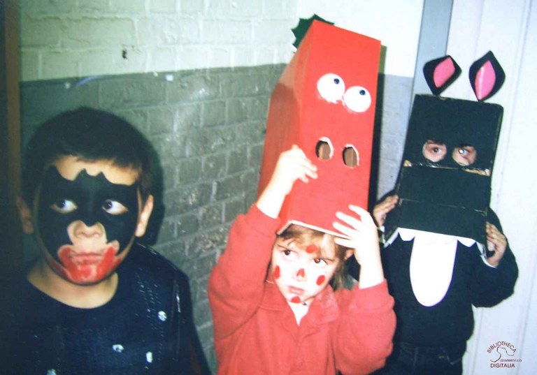 Moignelée : école communale. Halloween