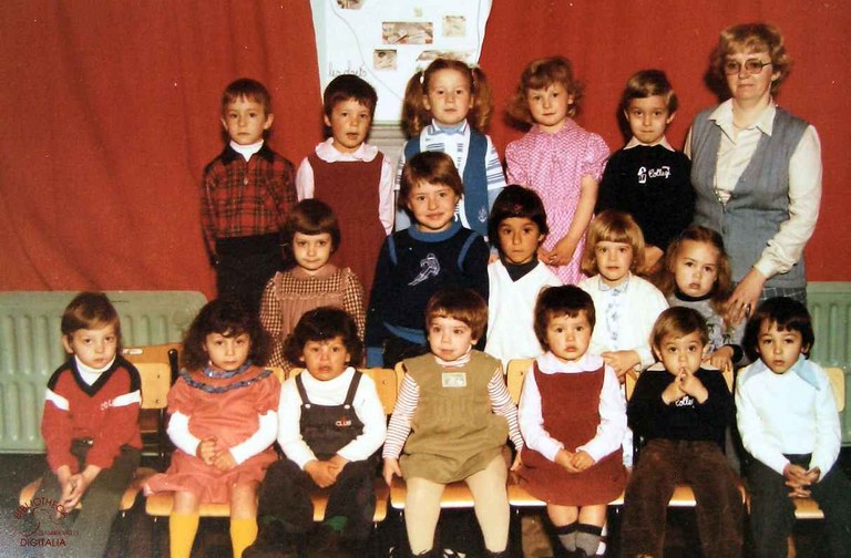 Moignelée : école communale  photo de classe