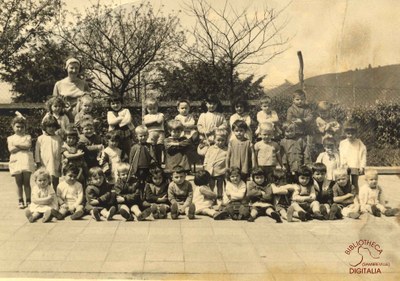 Moignelée : école des sœurs. Classe de Mme MAHAU Jacqueline