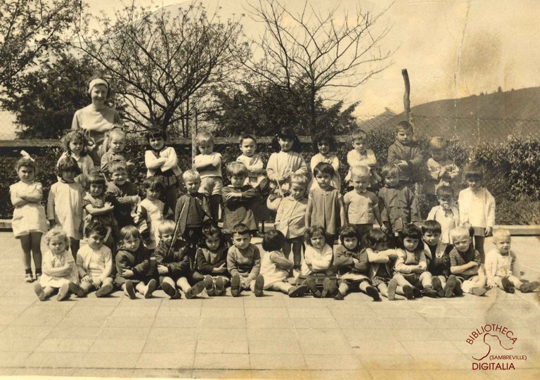 Moignelée : école des sœurs. Classe de Mme MAHAU Jacqueline