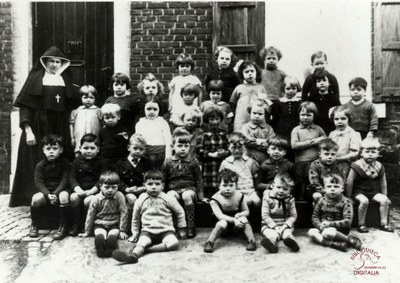 Moignelée : école des sœurs.