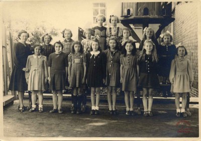 Moignelée : école Saint Joseph. Ecole de coupe