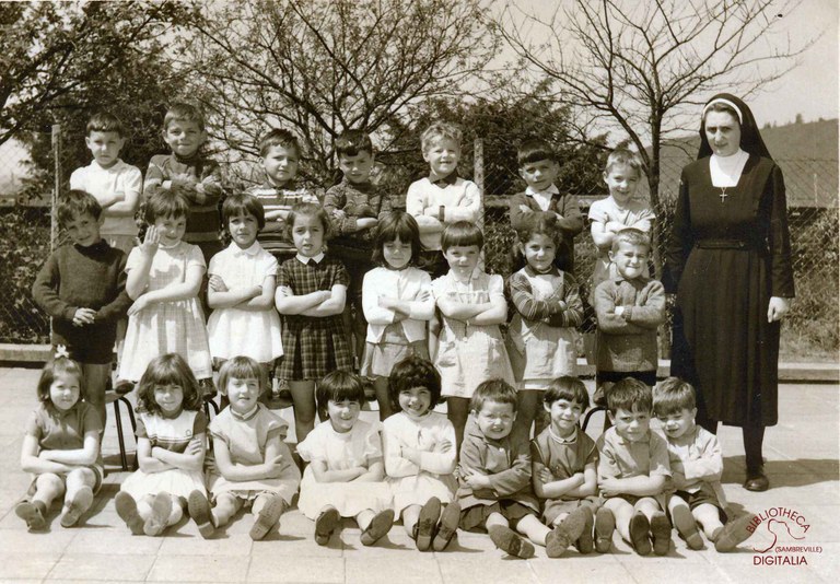 Moignelée : petite école des sœurs. 3ème gardienne