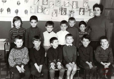 Tamines : l'école Saint-Joseph (aux Bachères). Classe de Mme LEFEVRE (1ère et 2ème)