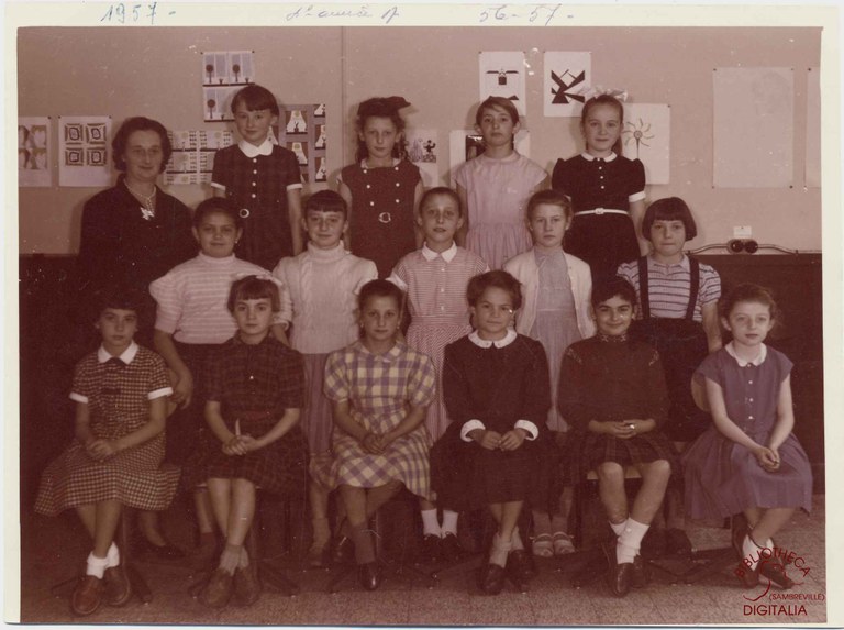 Tamines : Lycée Royal. Classe de Mme VAN HESPEN Irène. 4ème année A