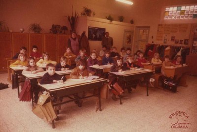 Tamines : école Saint Louis, Sainte Marie (aux Alloux). Classe de 2ème année