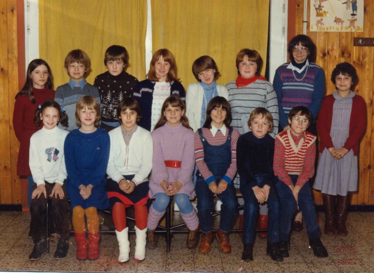 Tamines : école Saint Louis, Sainte Marie (aux Alloux). Classe de 3ème année