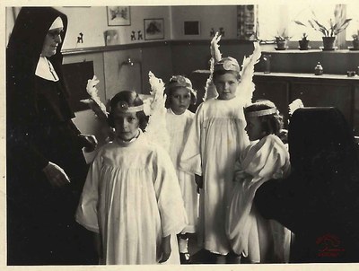 Tamines : école Sainte-Marie (aux Alloux). Classe de sœur Julia