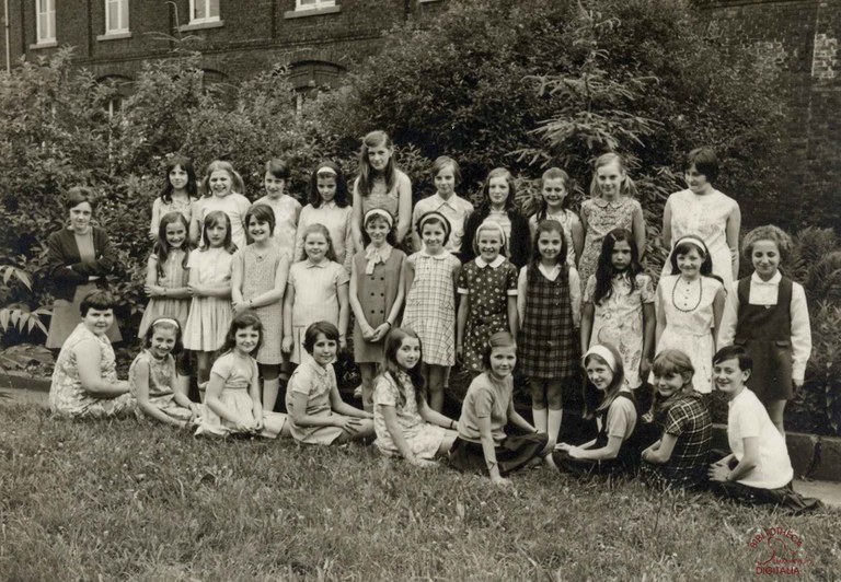 Tamines : école Sainte Catherine photo de classe