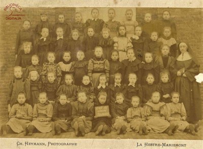 Tamines : école Sainte Catherine, photo de classe